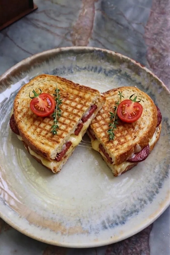KARIŞIK TOST