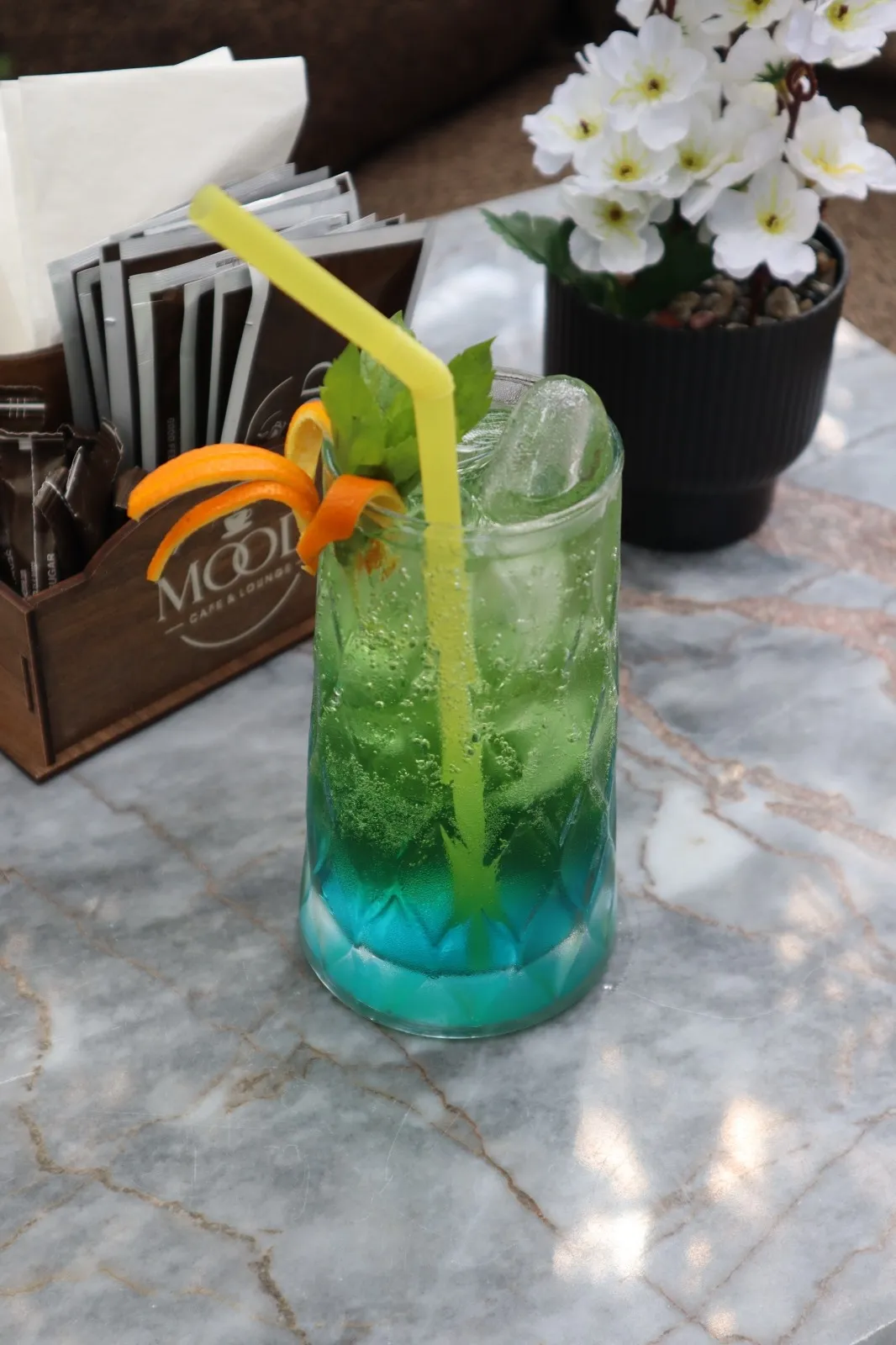 SUMMERBULL